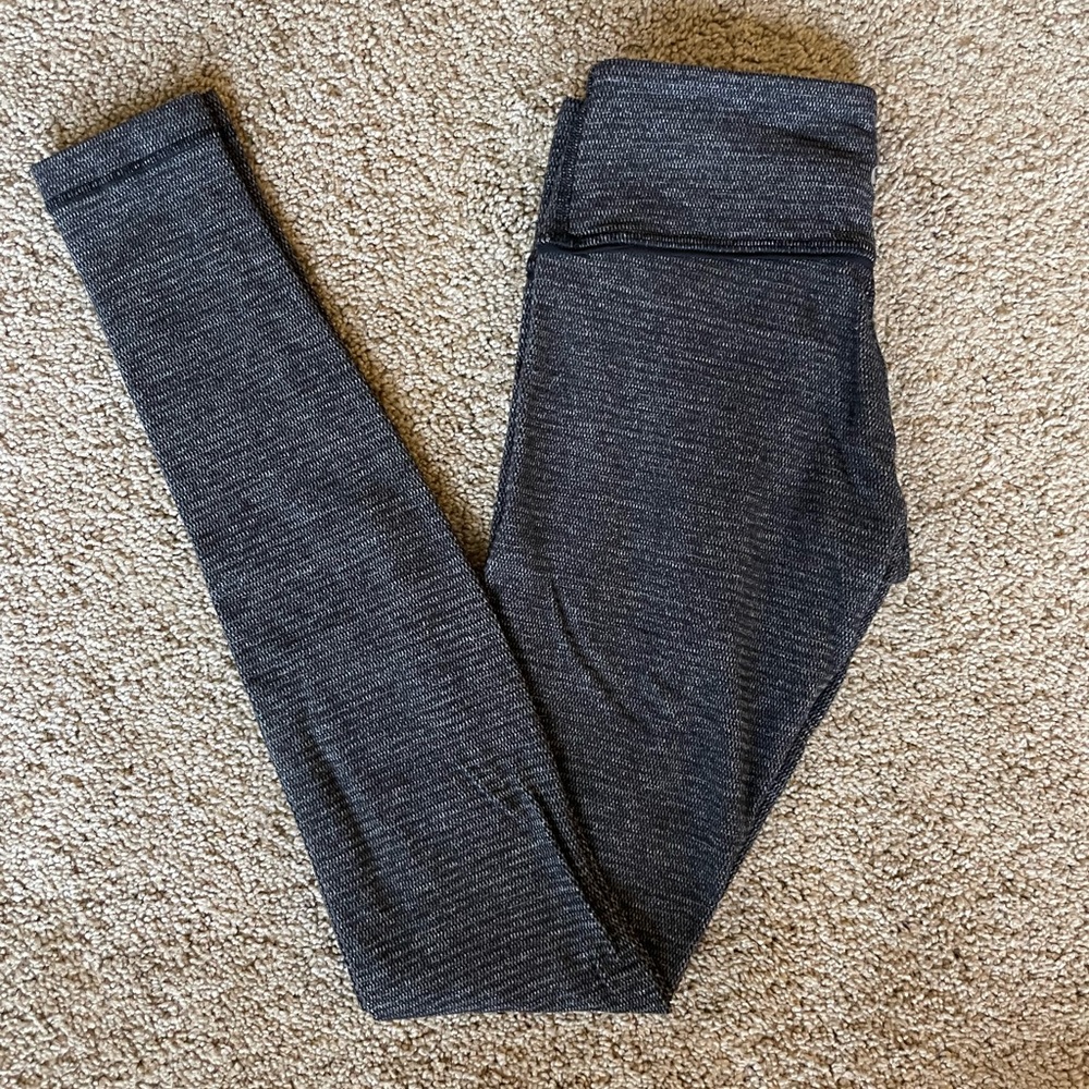 Reversible lulu leggings wunder under pants